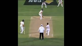 Boult’s Brilliant Delivery Sends Warner Packing for a Duck