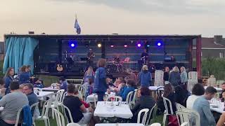 RCF Art 932a + Sub 8004 blues band