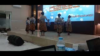 PENAMPILAN SALAH SATU PESERTA LOMBA TEMBANG DOLANAN SD KABUPATEN TUBAN 