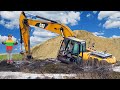 Big Excavator CAT stuck in the mud - Excavator Loader JCB 4CX pulled it out