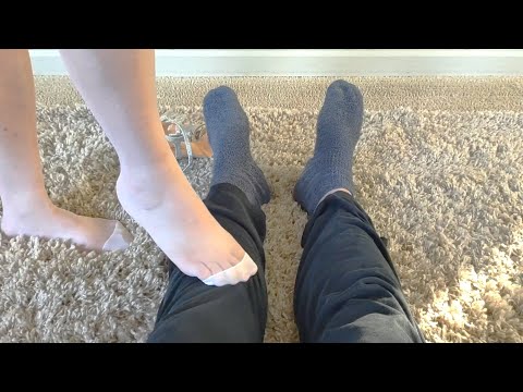 Honey, I'm home...and I'm Horny!!😍FOOT FETISH👣