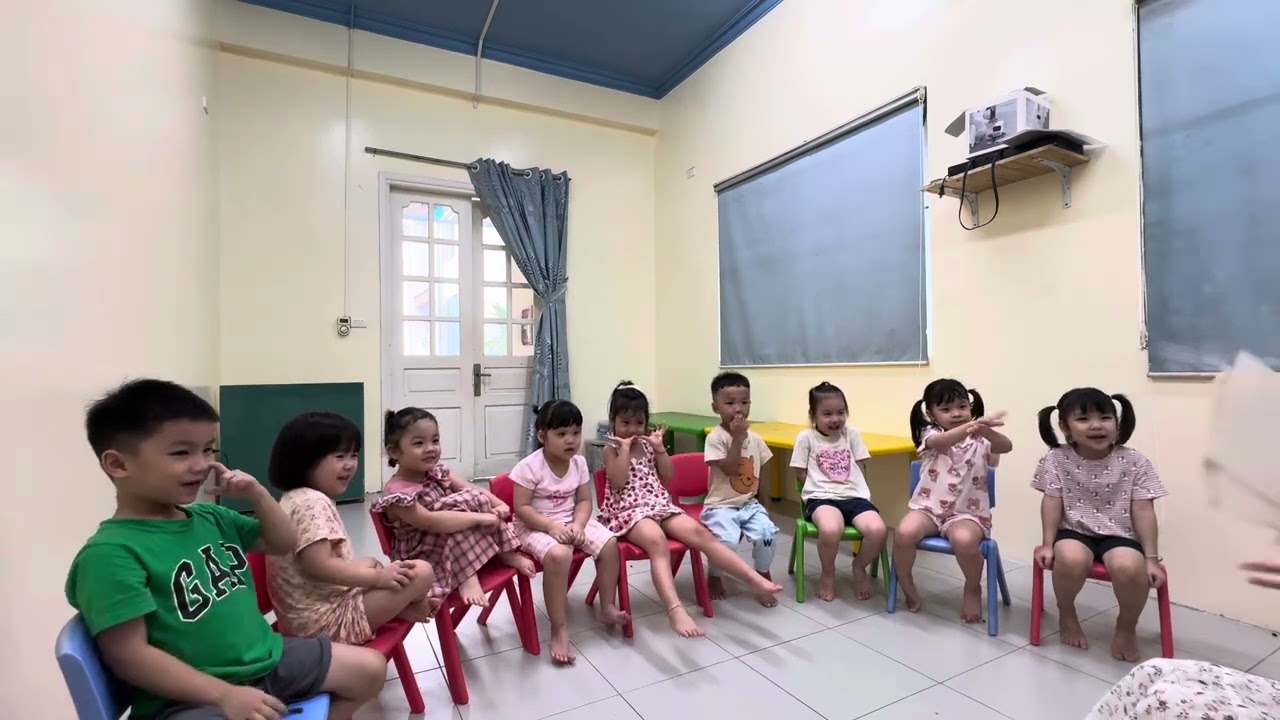 ngày 12 tháng 9, 2025