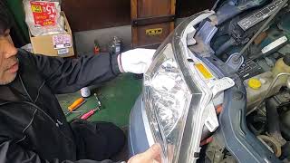 Ｃ２４　セレナ　ヘッドライト 球 交換 バラスト 違い ２種類 ライト チラツキ 点かない   外し方 取り付け　NISSAN C24   SERENA 日産