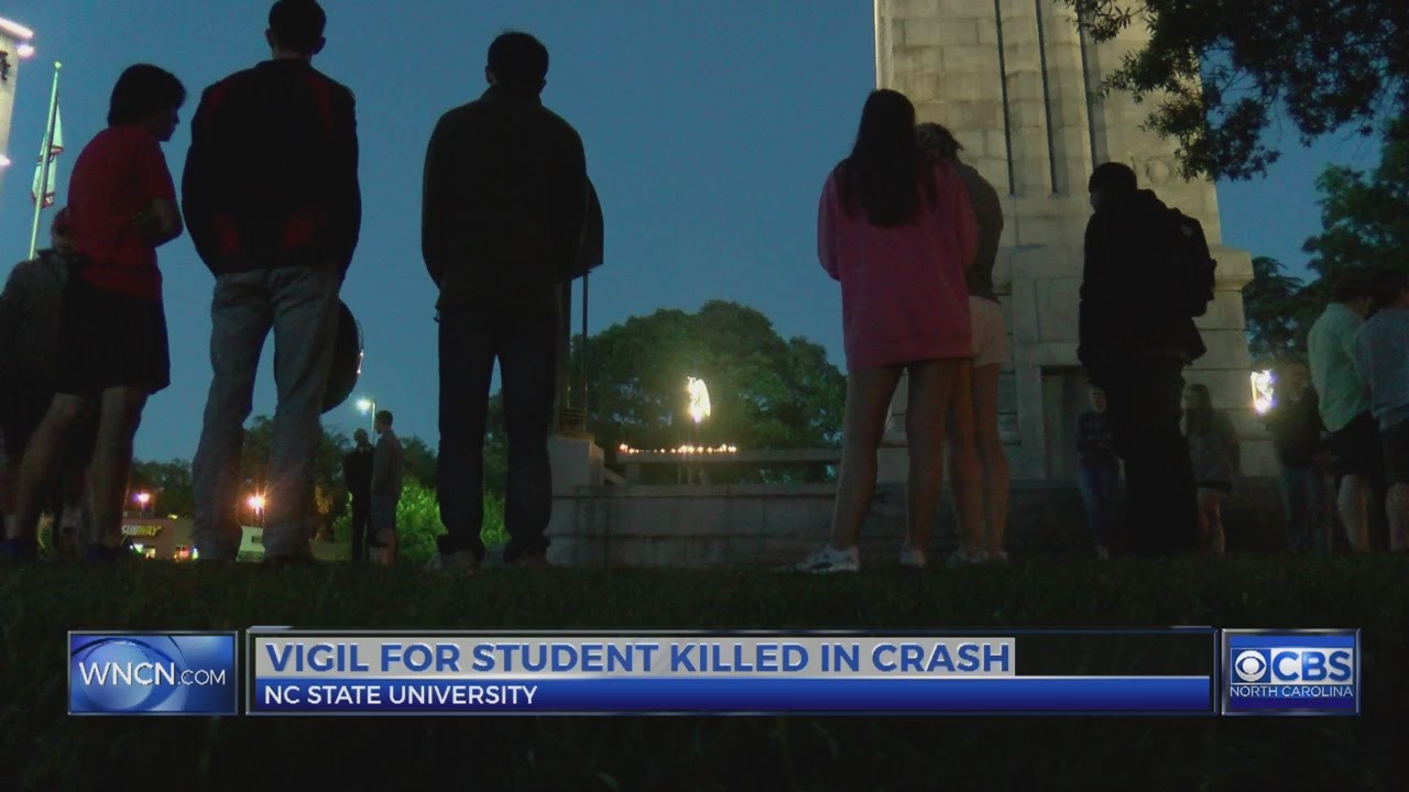 NC State student dies after Raleigh man crashes near Holly Springs