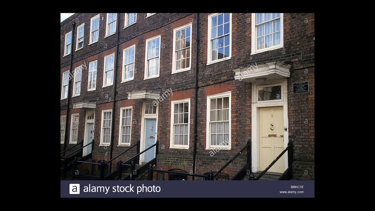 [Wikipedia] Canon Row Police Station