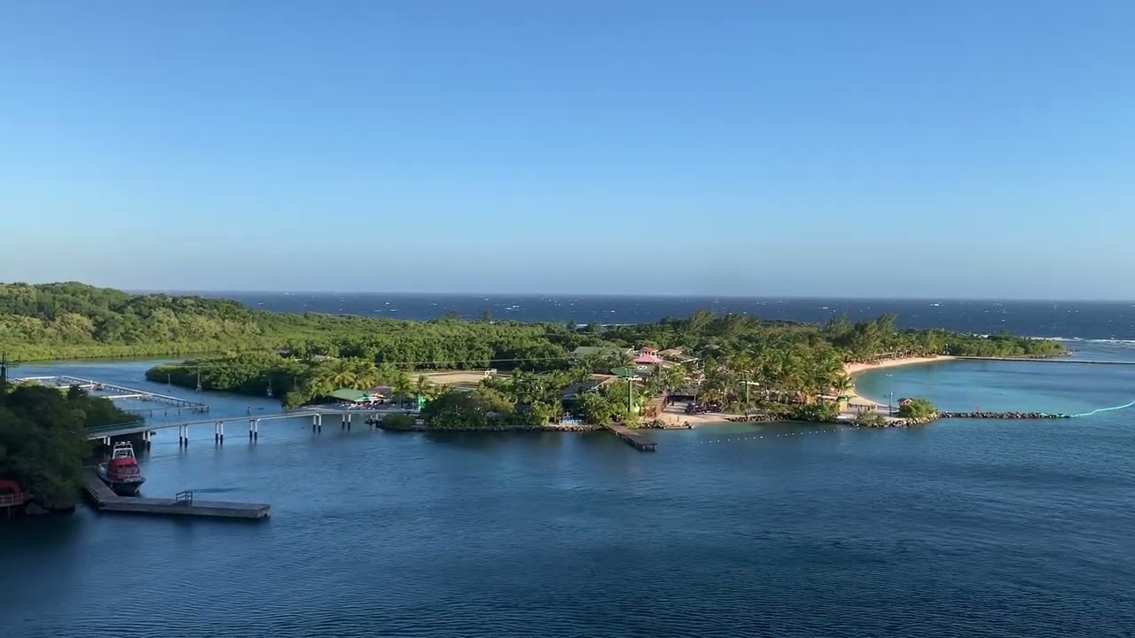 Roaton Honduras Mohagany Bay Cruise Ship Port