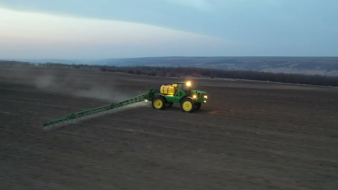 John Deere 5430i первые весенние работы