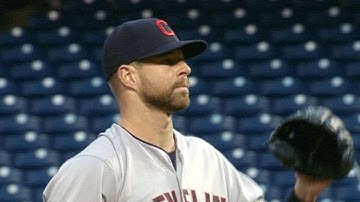 CLE@PHI: Kluber strikes out six over seven frames