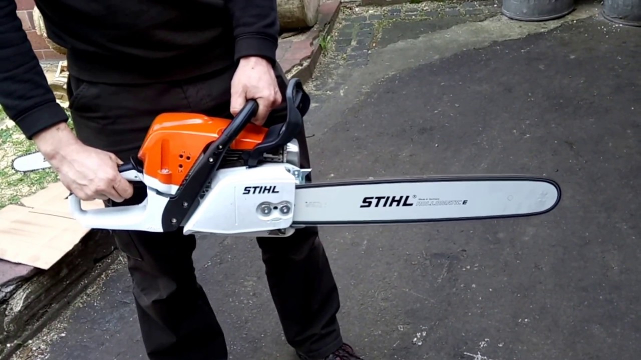 The chainsaw STIHL MS 391 FIRST START 