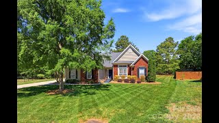 Residential at 7704 Hickory Stick Place, Charlotte, NC 28277 - For sale