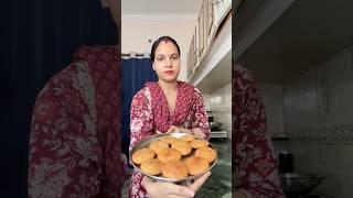 कुछ समझ नहीं आता तो यही बना लेती हूं।#food#recipe#video#cookingtarka#viral#lunch#shortvideo#viral