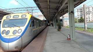 4171次黃色800型區間車蘇澳經宜蘭線往樹林(885+886)離開七堵站