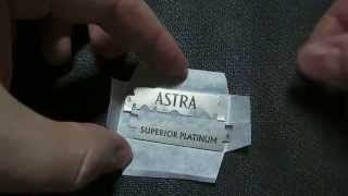 How to split a double edge razor blade into two halves for straight razor.