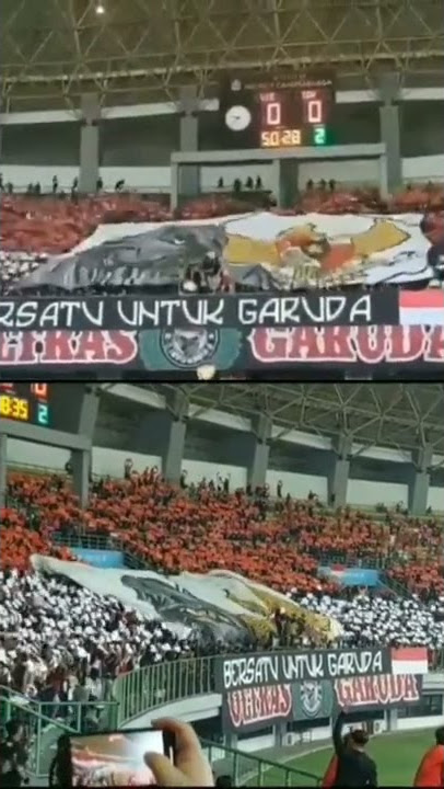 Ultras Garuda Nyanyikan Indonesia Pusaka || Indonesia Vs Vietnam#timnasindonesia #shorts