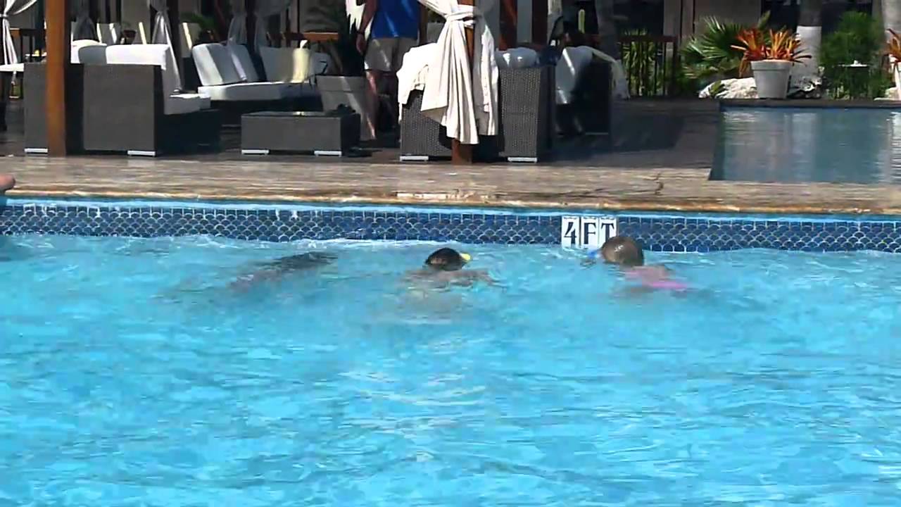 Konstsim på Aruba, WATERDANCERS!