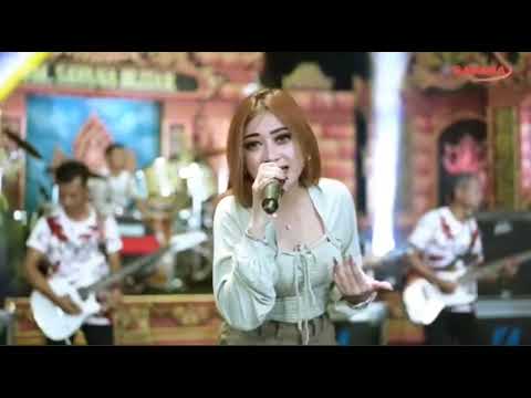 Nemu asked Mayuri who ate their snacks