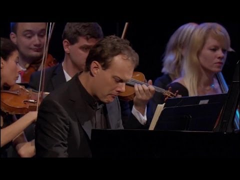 Mozart Concerto for piano and orchestra No. 16 in D major, K 451 - LARS VOGT