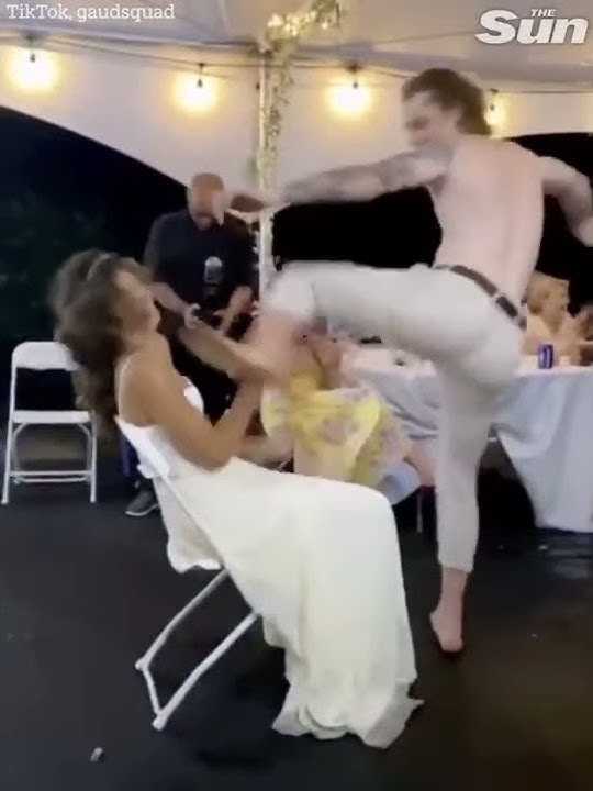 Кто женился на подруге Awkward moment husband ruins his wedding by booting the bride in the FACE - YouT
