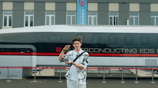 Exploring China's superconducting maglev train prototype with UK vlogger