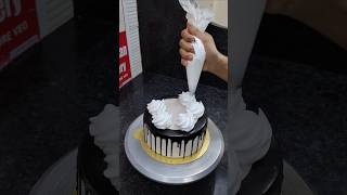 2kg Black forest cake design | bakery style cake #ytshorts #trending #cakedecorating #youtube #food
