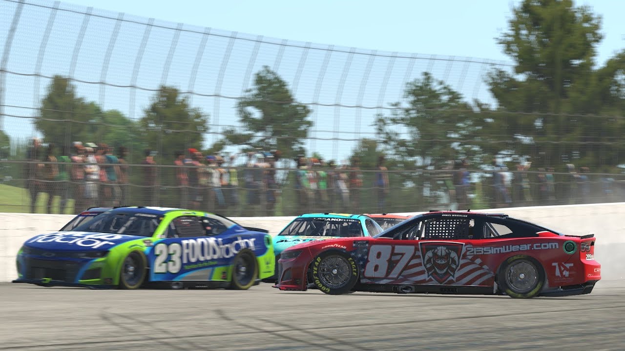 Racing Top Split NiS at New Hampshire! - YouTube