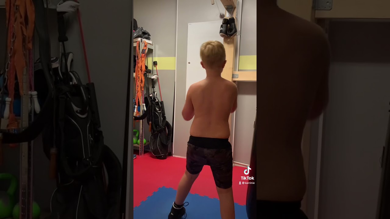Young talent, 8 years old👊🏻 boxing. Workout