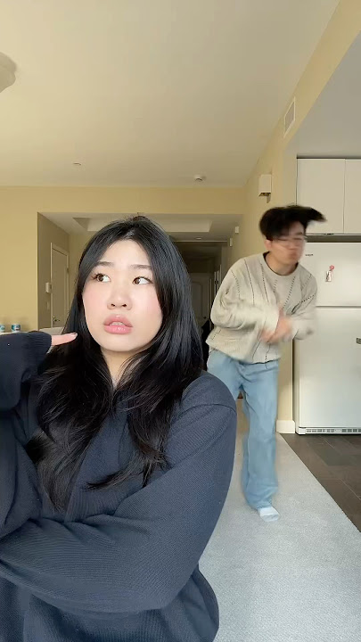 Tried this dance trend with my siblings…😭