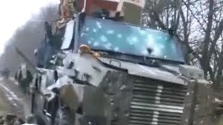 Броневик с поляками попал в засаду на Украине screenshot 5