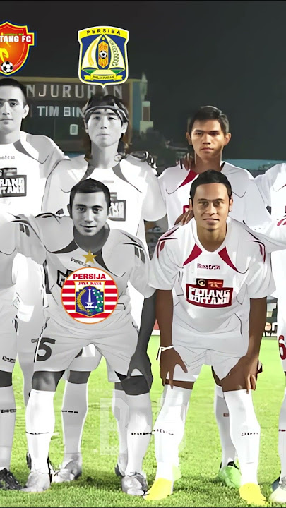 Squad ISL All Star 2010 saat melawan tim juara AREMA di laga PERANG BINTANG. Dari tim mana saja?