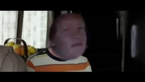 I pulled up to a red light, boy sings Unwritten (The Millers Version)