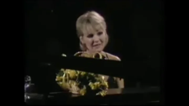 PETULA CLARK REMEMBERS KAREN CARPENTER.