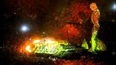 Take That - No Regrets & Relight My Fire Medley - Wembley 05/07/11.avi