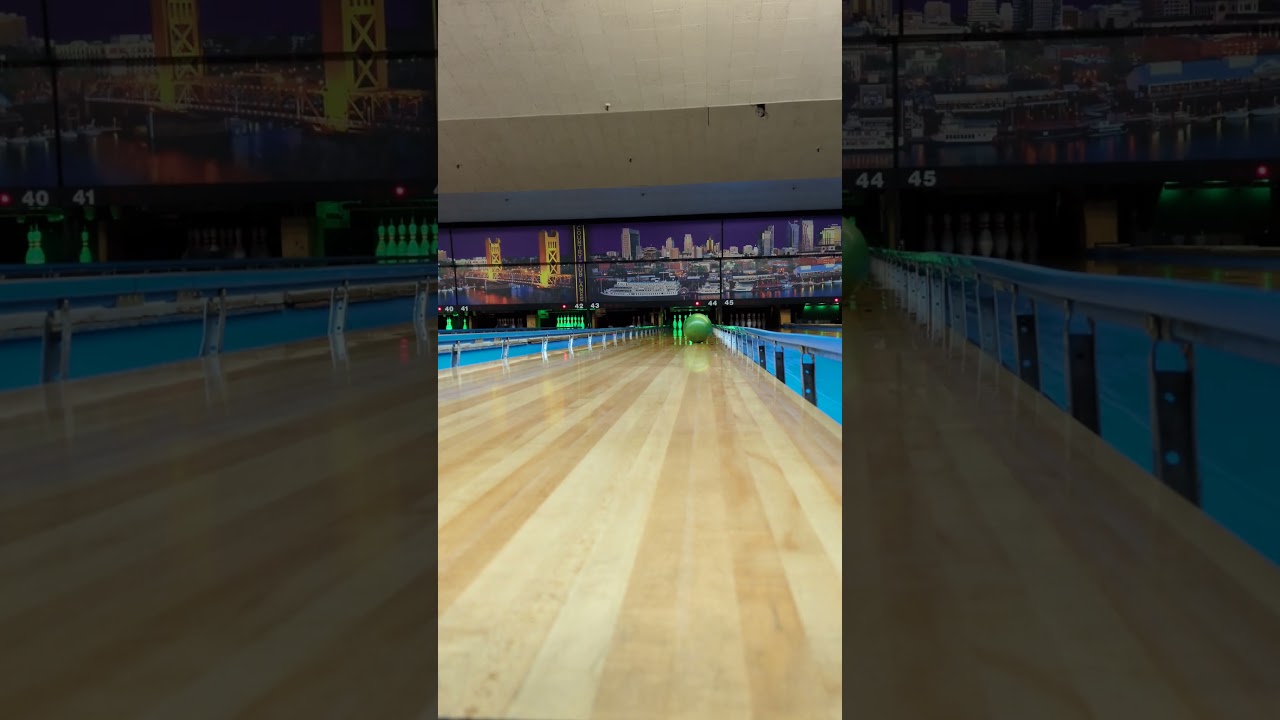 Strike - Country Club Lanes - Sacramento, CA