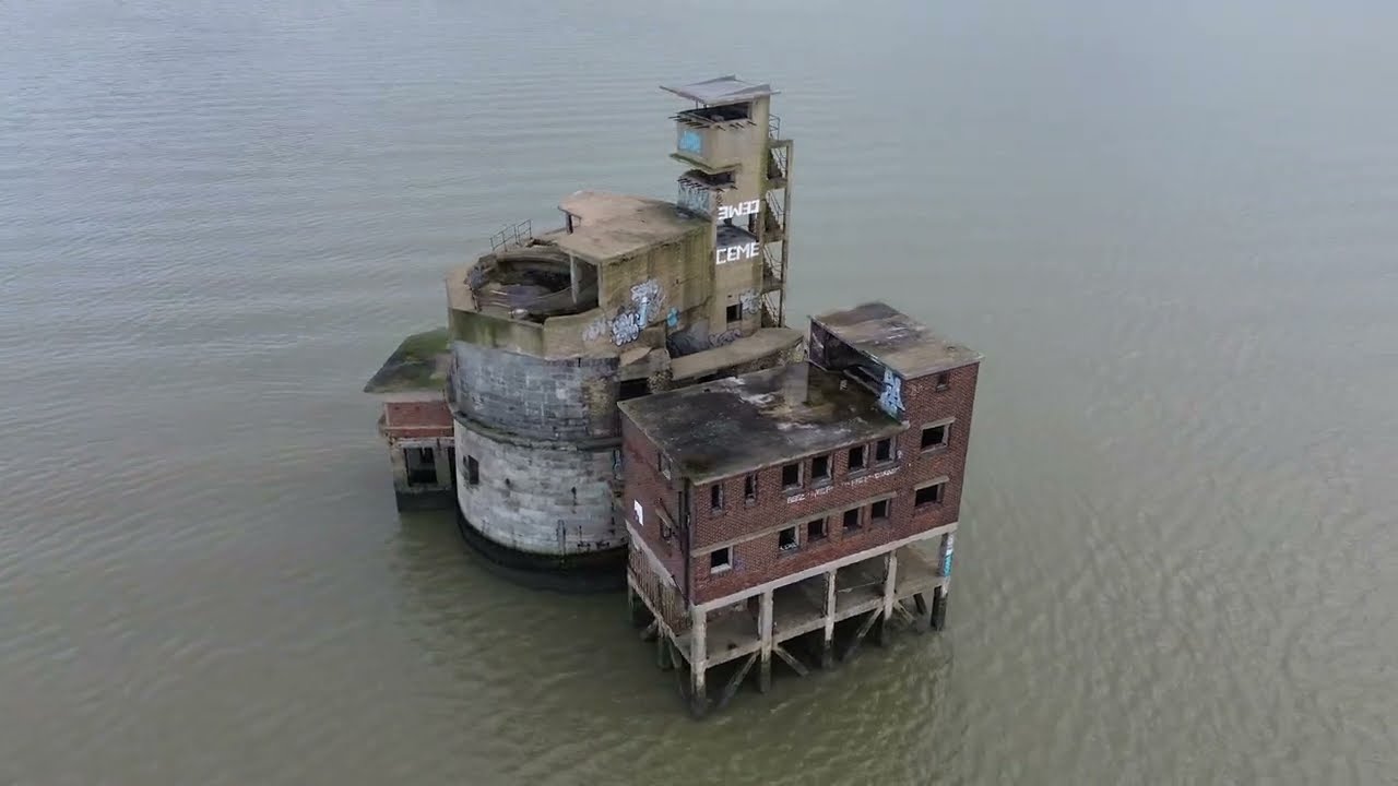 Grain Tower Thames / Medway River Defence Fort