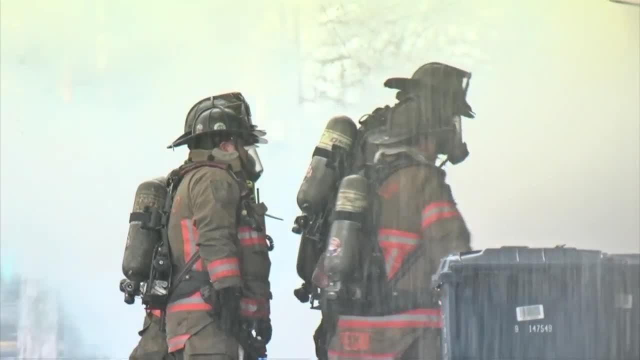 One Buffalo firefighter killed in four-alarm fire on Main Street - YouTube