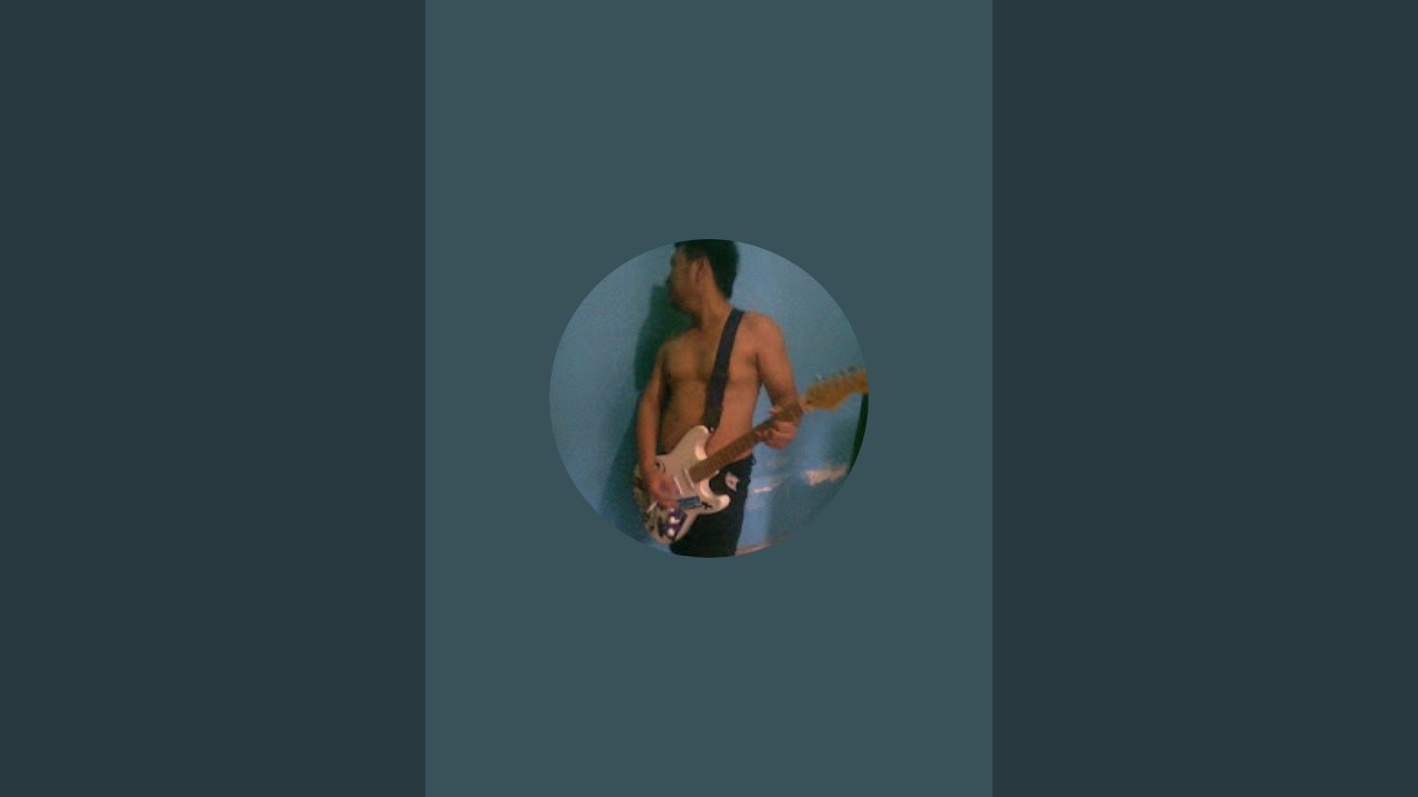 Waiting for the Train to the pass in Holiday Tonight