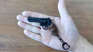 Mini Colt 357 Revolver Keychain Unboxing 2023 -  Miniature Toy Gun in 1:4 Scale