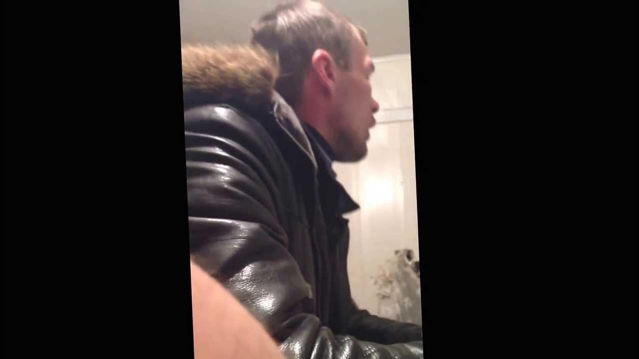 Мочить коры. Коры мочит. Дед ругается. Коры мочит. Мочить коры.