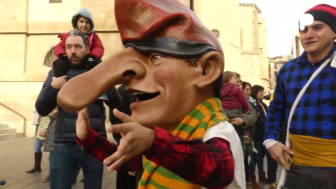 L'Home dels Nassos es passeja per Sabadell