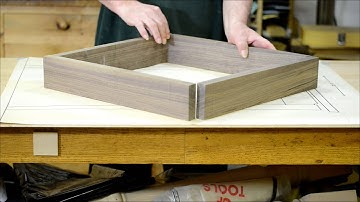 Continuous grain around corners