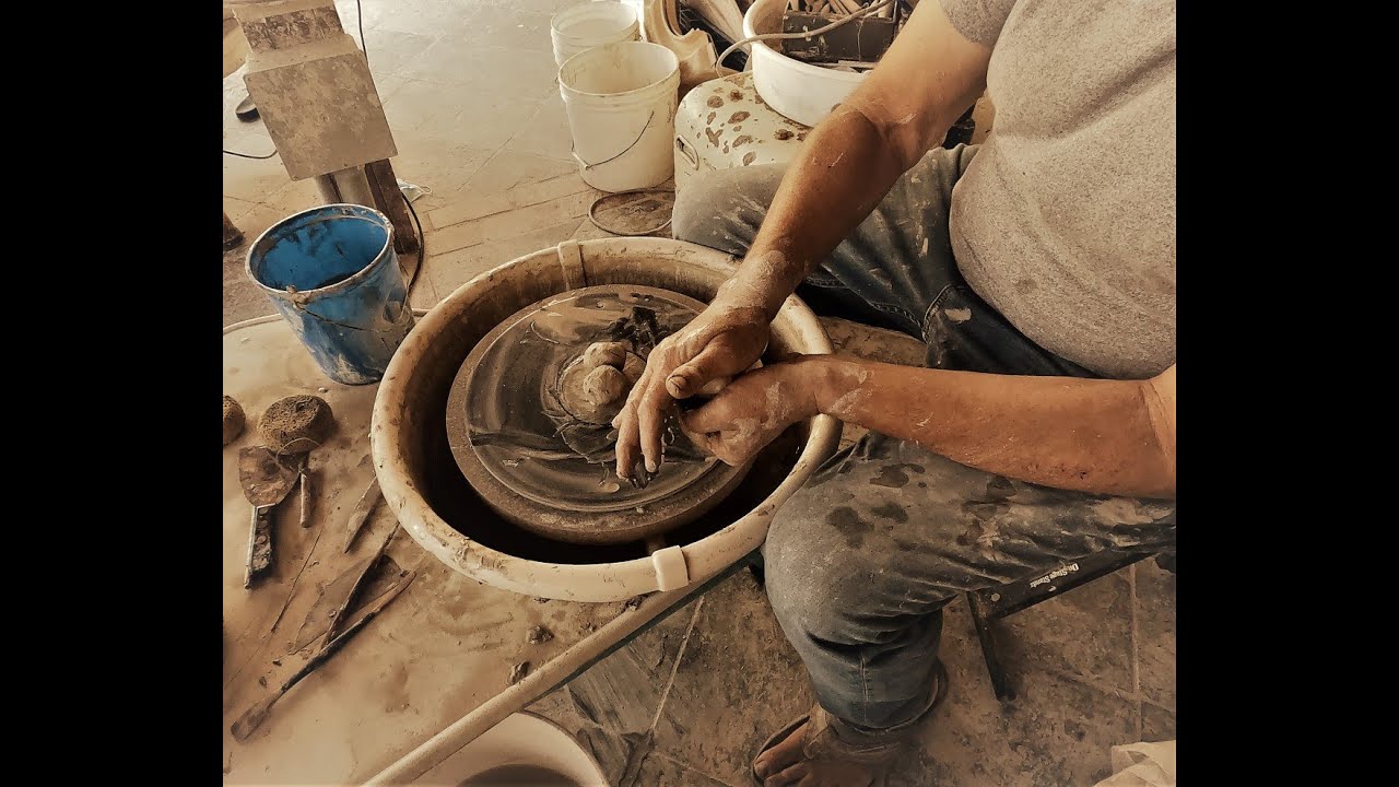 Date Night Pottery Class for 2-6 - Pottery Wheel Classes San Diego |  CourseHorse - Art Wheel