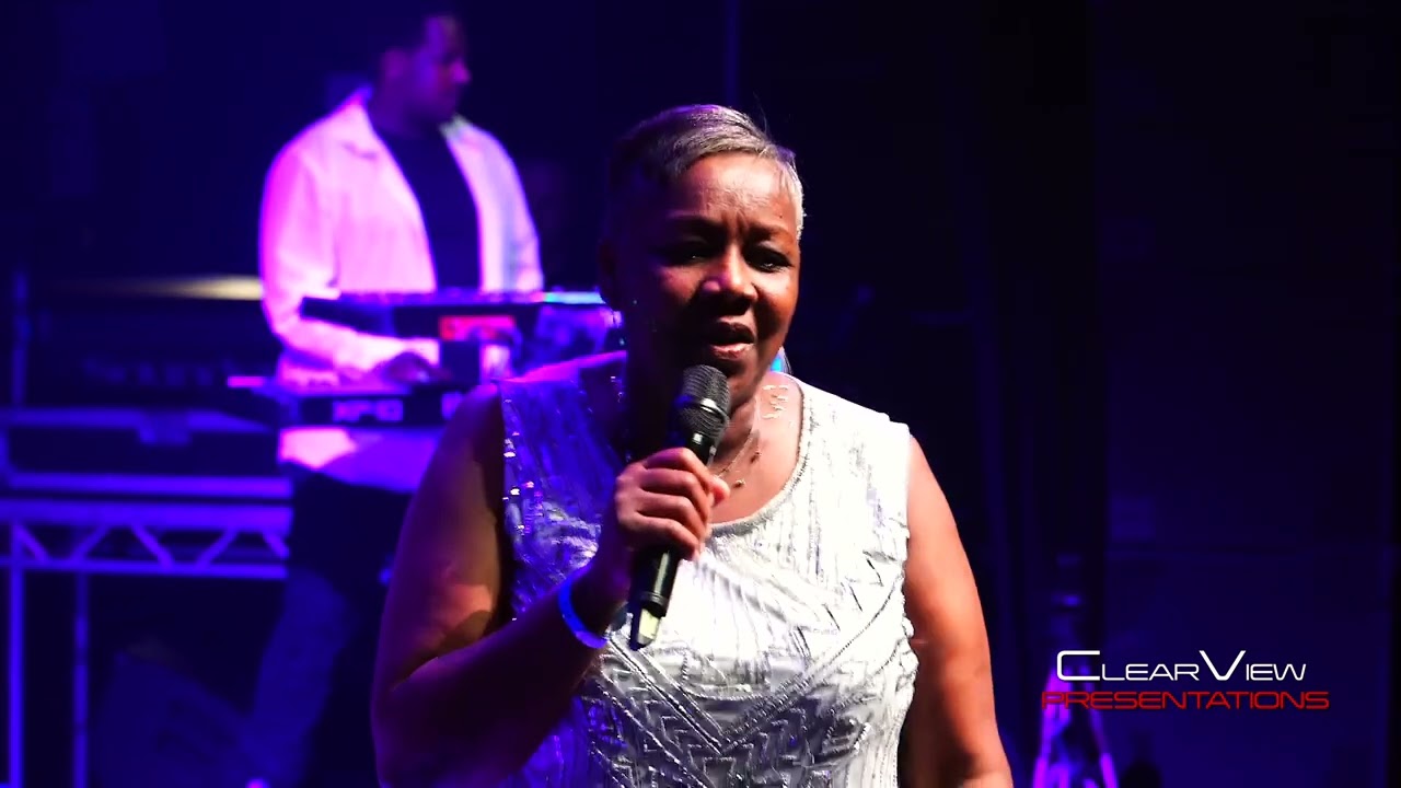 SONIA FERGUSON - OOH BABY BABY  Giants of Lovers Rock 02