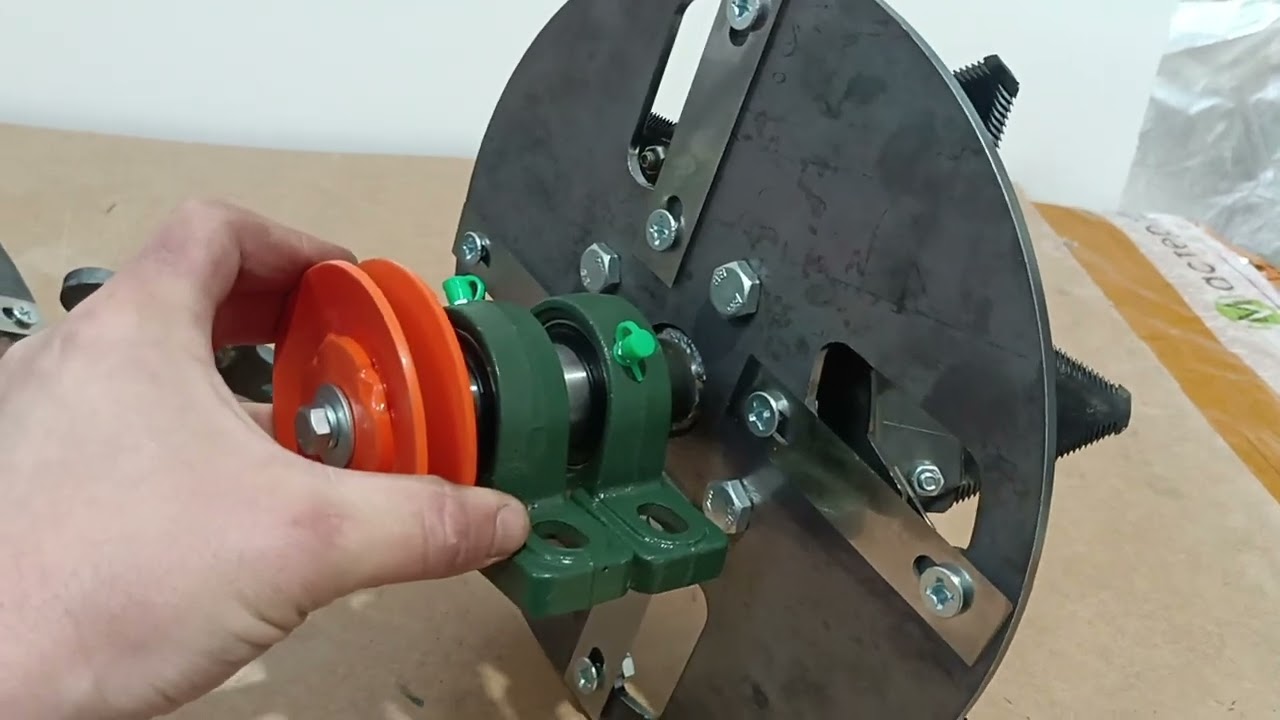 Измельчитель веток (травы) Мастер. Устройство диска измельчителя.