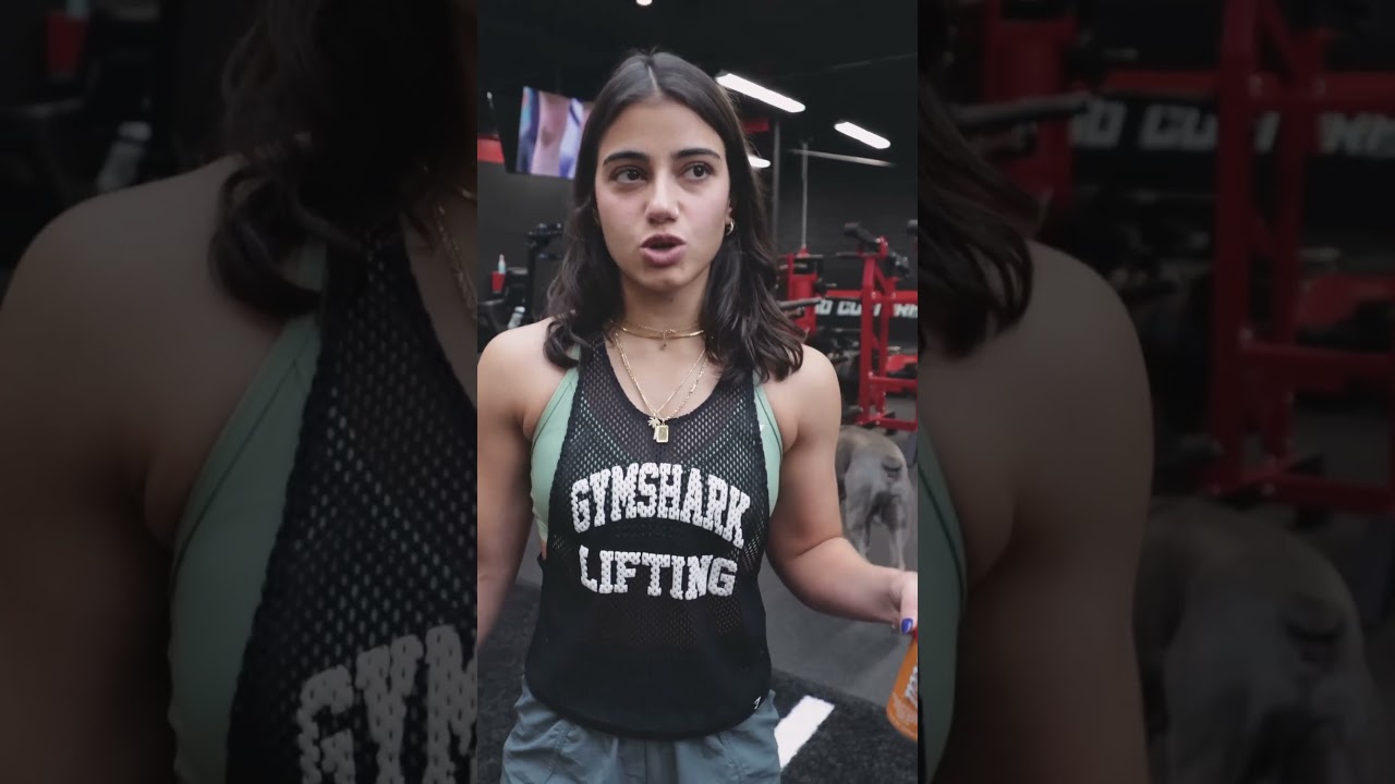 Сара снова ревнует 🫢