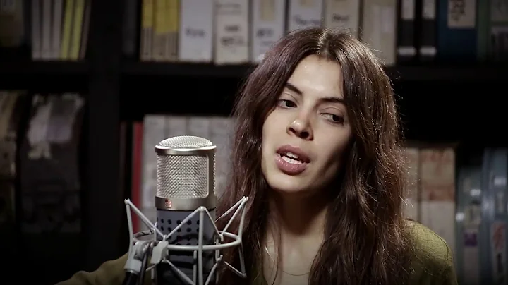 Julie Byrne - Full Session - 6/26/2017 - Paste Stu...