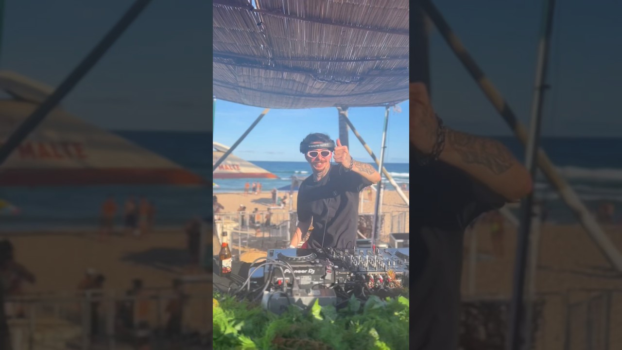 Mochakk in a Brazilian beach Party 🌊🌈 