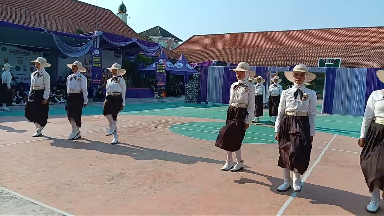 PENAMPILAN VARFOR PURNA PUTRI RENJANA DI LKBB SANCAKA SMKN 1 BUDURAN