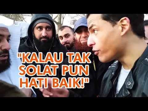 Pemuda Muslim Berantai Salib Mendebat Syeikh!