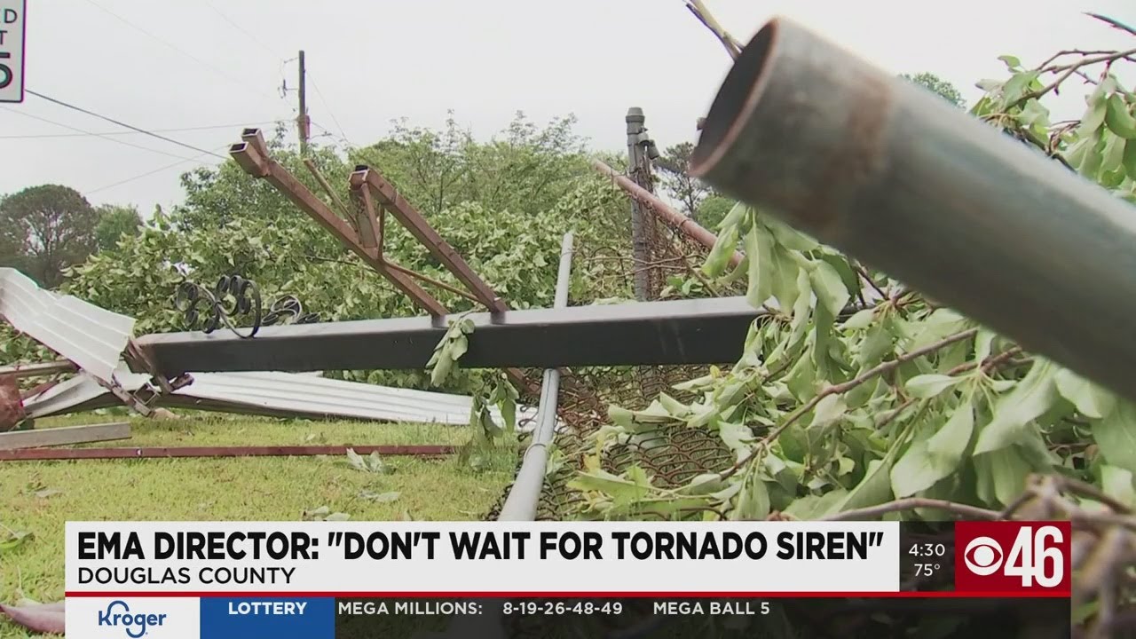 EMA Director says "Don't wait on tornado siren!" - YouTube