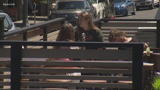 Hood River parklets provide extra seating for restaurants